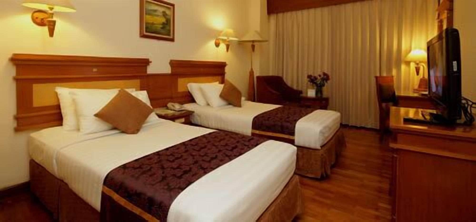 Hotel Maharadja Jakarta Kültér fotó