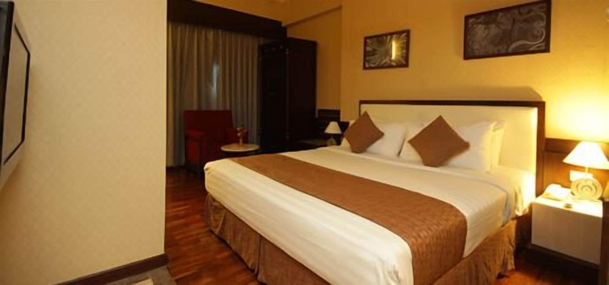 Hotel Maharadja Jakarta Kültér fotó