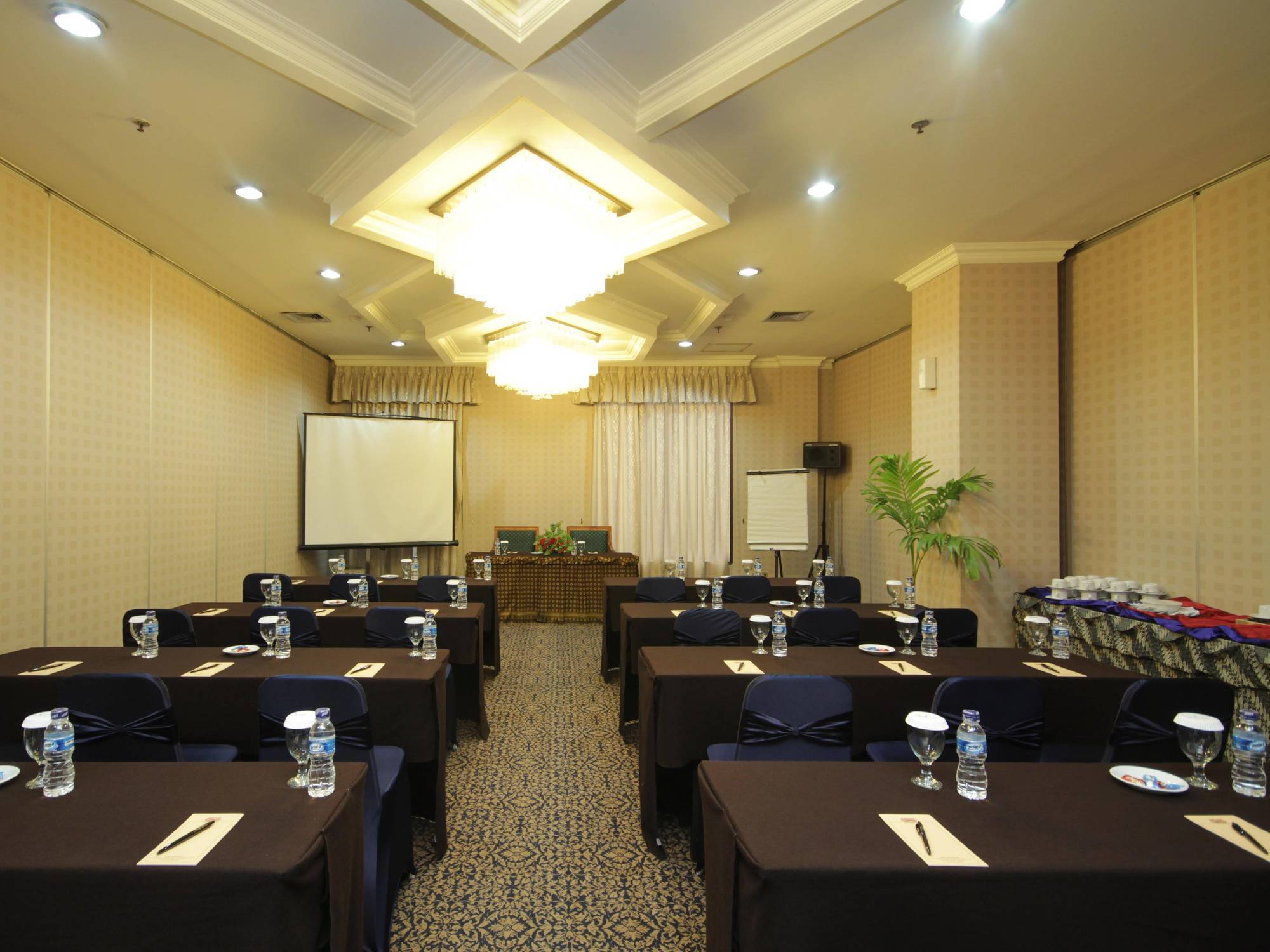 Hotel Maharadja Jakarta Kültér fotó